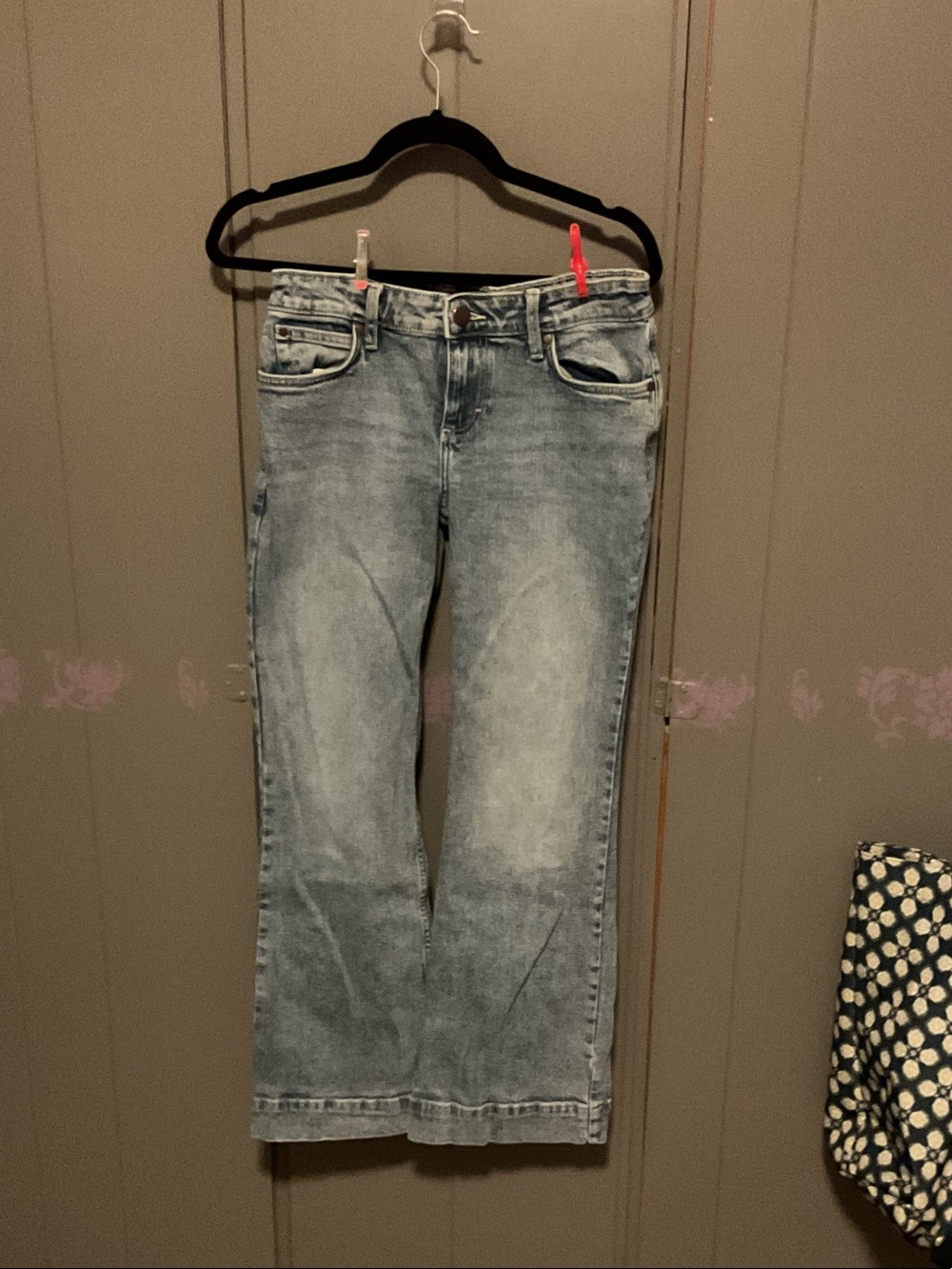 Wrangler Women's Straight Leg Faded Blue Jeans